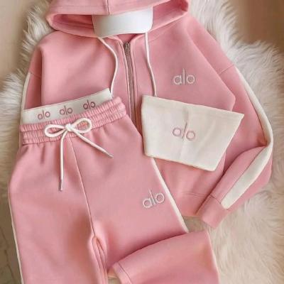 سه تیکه سوییشرت شلوار و کراپ الو