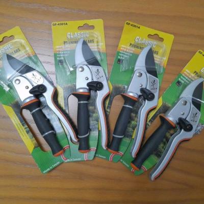 قیچی دسته متحرک تایوانی کلاسیک تایوان کد GF-4301A