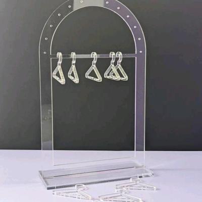 استند زیور آلات طرح رگال لباس - مدل s164
