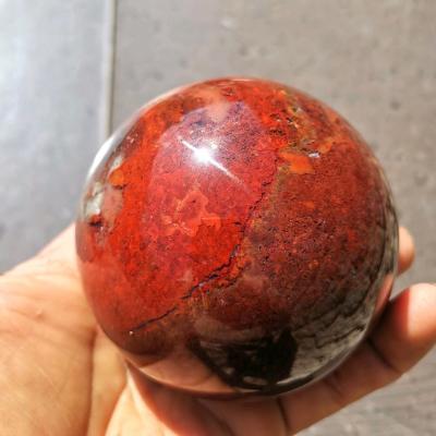 گوی بزرگ جاسپر سرخ