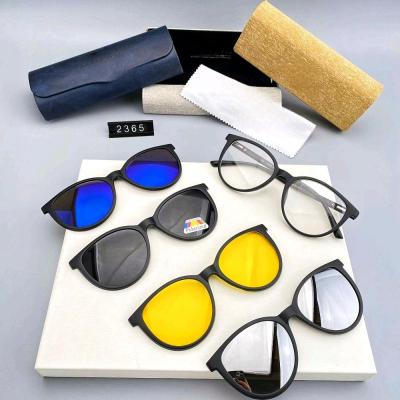 عینک طبی 5کاوردار کد 2365 مدل گرد