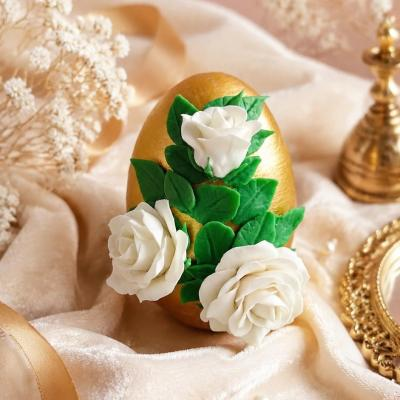 تخم مرغ تزئینی گلدار سفید