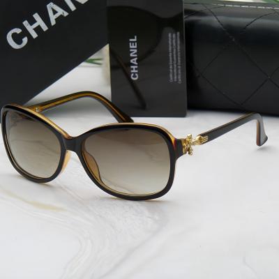 عینک آفتابی زنانه لوکس و ترند شنل chanel 5517-H
