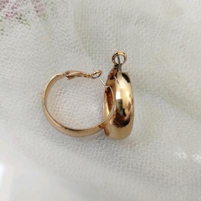 گوشواره حلقه ای کلاسیک طلایی ترند