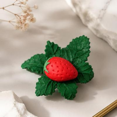 مگنت بوته توت فرنگی