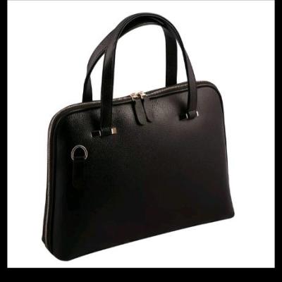 کیف زنانه تمام چرم گاوی بسیار سبک