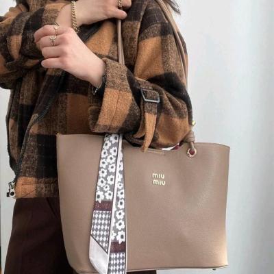 کیف کلاسیک برند Miu Miu