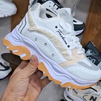 کفش اسپرت زنانه لژدار