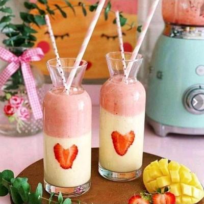 لیوان و بطری اسموتی