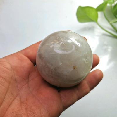 گوی زیبای کوارتز یخی