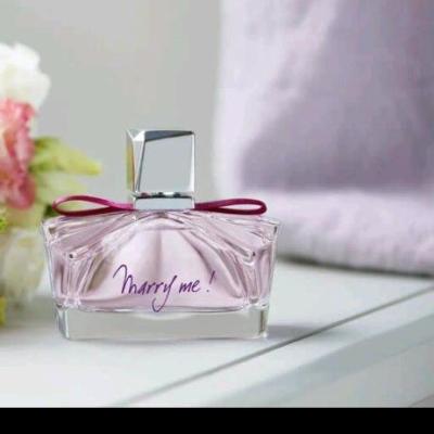 عطر مری می لانوین