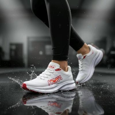 کتونی رانینگ سفید قرمز هوکا زنانه HOKA