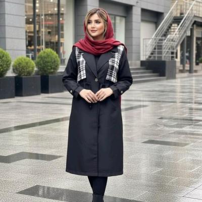 پالتو بارانی ‌بلند و دکمه دار ترکیبی سایز بزرگ مدل ارمغان