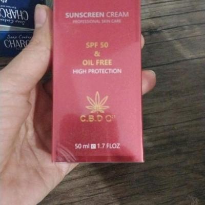 ضد آفتاب 8ساعته لاکچری کوین بدون تمدید