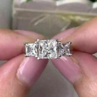 انگشتر نگین دار زنانه