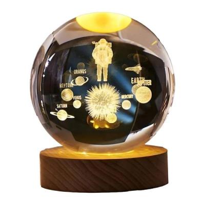 گوی چراغ خواب کریستال منظومه شمسی با قطر 10 سانتی متر با پایه چوبی 2 سانتیمتری