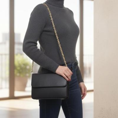 کیف مجلسی زنانه با جنس چرم صنعتی و ابعاد 19 در 22 پرفروش
