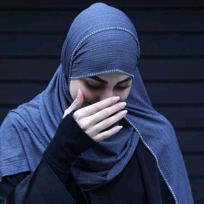 شال کشی نگین‌دار