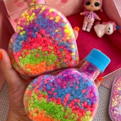نمک بدن رنگی قلبی