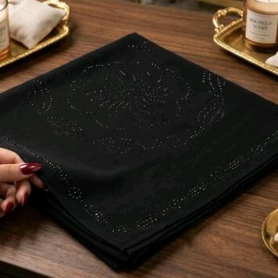 روسری مشکی نگینی پرکار روسری محرمی