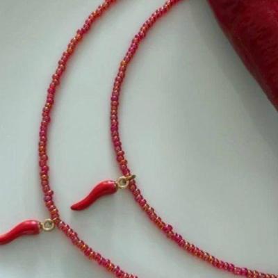 گردنبند مینیمال فلفل.