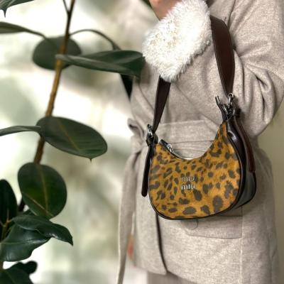 کیف دخترانه miu miu کوچک مدل 2155