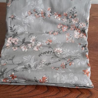 ملحفه رو تختی مریم