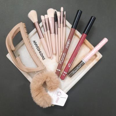 پک هدیه اقتصادی کرمی