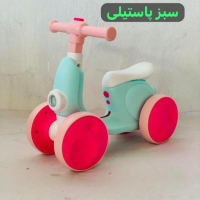 موتور سه چرخ موزیکال چراغدار وسپی VESPY