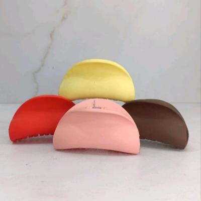 کلیپس مو کیوت و گرد