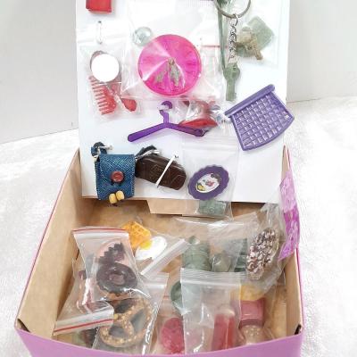 وسایل عروسک باربی رزینی و ظریف