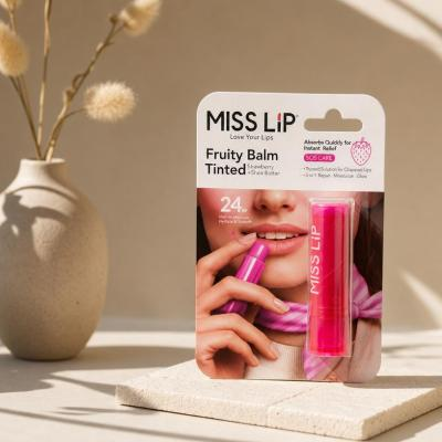 بالم لب رنگی(صورتی کم رنگ) توت فرنگی مرطوب کننده‌ی Miss Lip