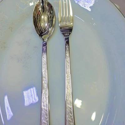 سرویس قاشق و چنگال 24نفره 120پارچه یونیک شیک نقره ای
