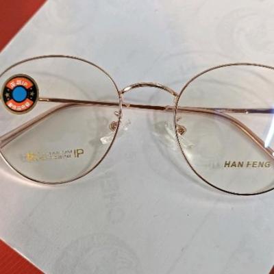 عینک طبی گرد فلزی طلایی سایز حدقه بزرگ