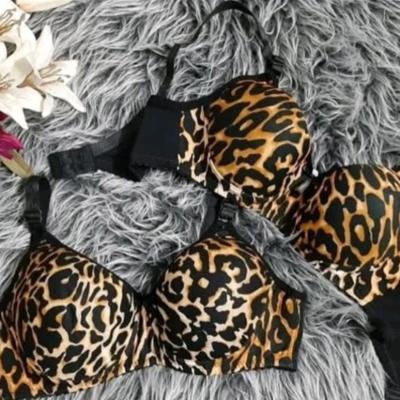 سوتین وارداتی پینترستی اسفنجی کاپ دار