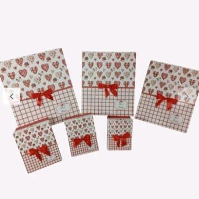 باکس هدیه ولنتاینی و تولدی پینترستی وارداتی