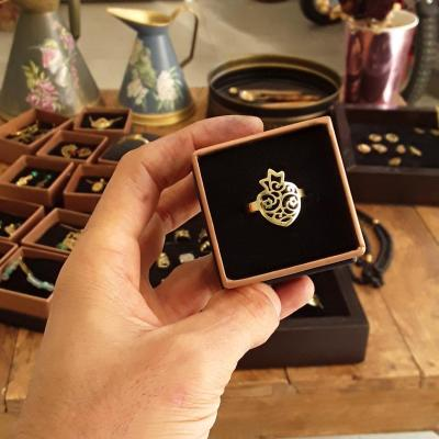 انگشتر برنجی اناری از مجموعه برند هزاردستان