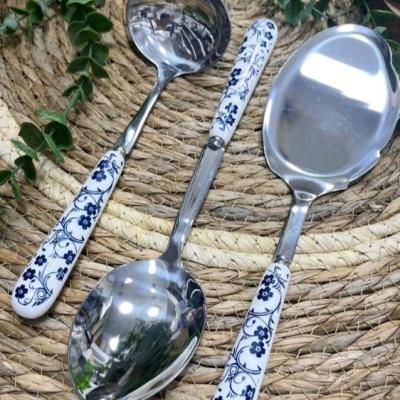 کفگیر دسته سرامیکی دنی هوم طرح گل آبی