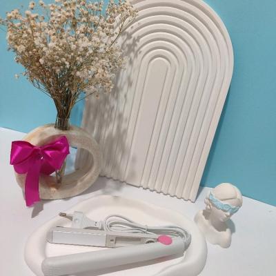 اتو مو مسافرتی سفید