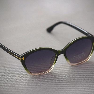 عینک آفتابی زنانه چشم گربه ایی UV400 پلاریزه تام فورد TOM FORD