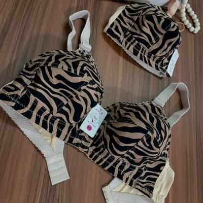 سوتین معمولی نخی زنانه