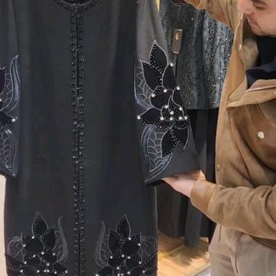 مانتو مجلسی کرپ کرپ لمه جواهر دوزی شده مدل مانتو مجلسی کرپ لمه جواهر دوزی شده با قد 113