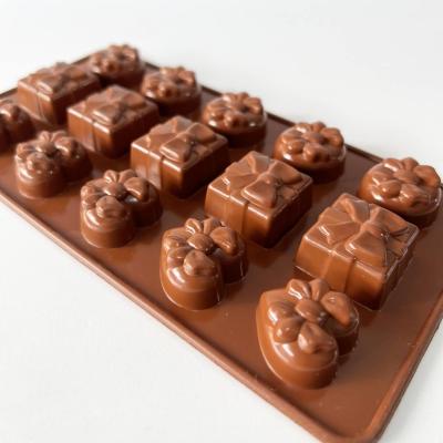 قالب شکالات مدل جعبه هدیه