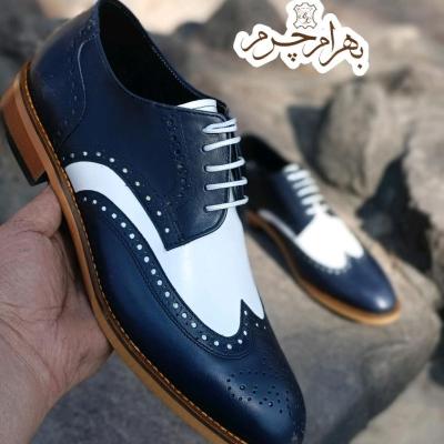 کفش مردانه رسمی چرم طبیعی مدل ویلسون سرمه ای سفید