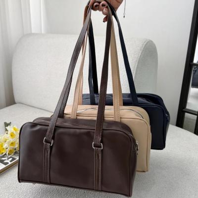 کیف دوشی زنانه ژینا کد 2056