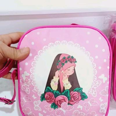 کیف دوشی چرم صورتی