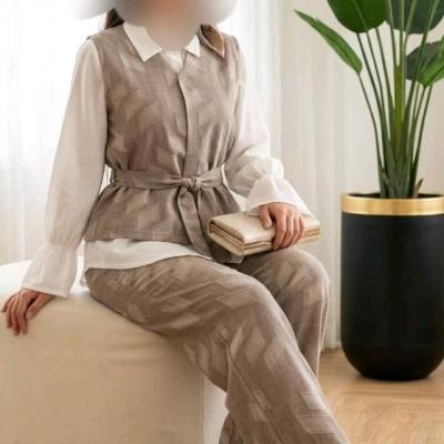 شناسه : 12794 نام : سه تیکه ژاکارد کسمه