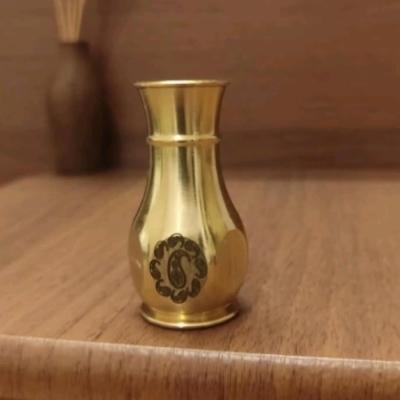 نمکدان برنجی طرح طرحدار بزرگ