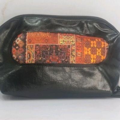 کیف های آرایشی چرم طرح دار