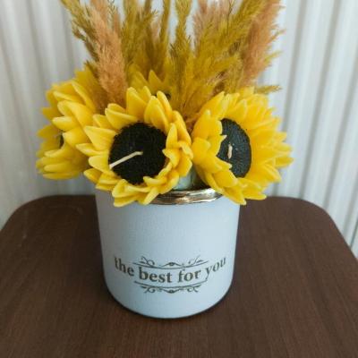 باکس گل شمع آفتابگردان(تحویل و فروش فقط با پیک در استان گیلان)